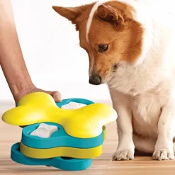 NINA OTTOSSON Jeu d'intelligence pour chien coloris multicolore Nina Ottoson Tornado niveau 2 - 4,5 x 18,8 x 7 cm