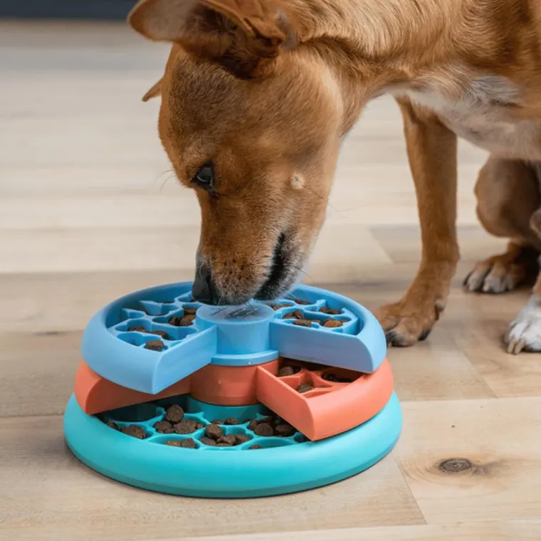 NINA OTTOSSON Jouet éducatif pour chiot coloris multicolore niveau 2 Lickin' Layers